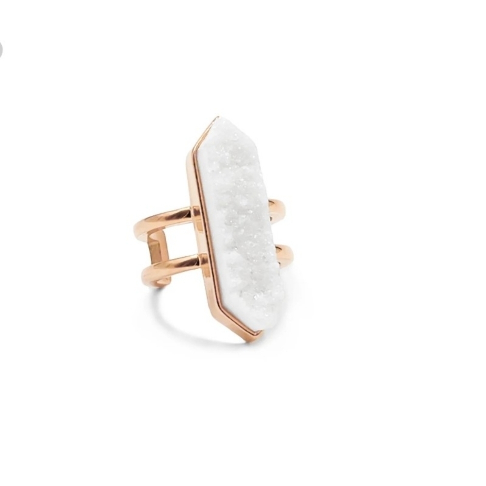 Kinsley Armelle Parvus Quartz Ring. - Picture 1 of 5